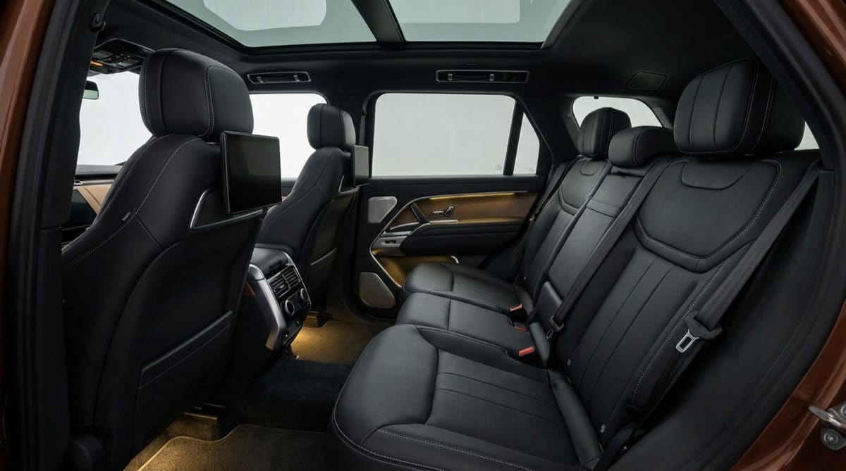 Range Rover Sport — الداخل — المقاعد الخلفية