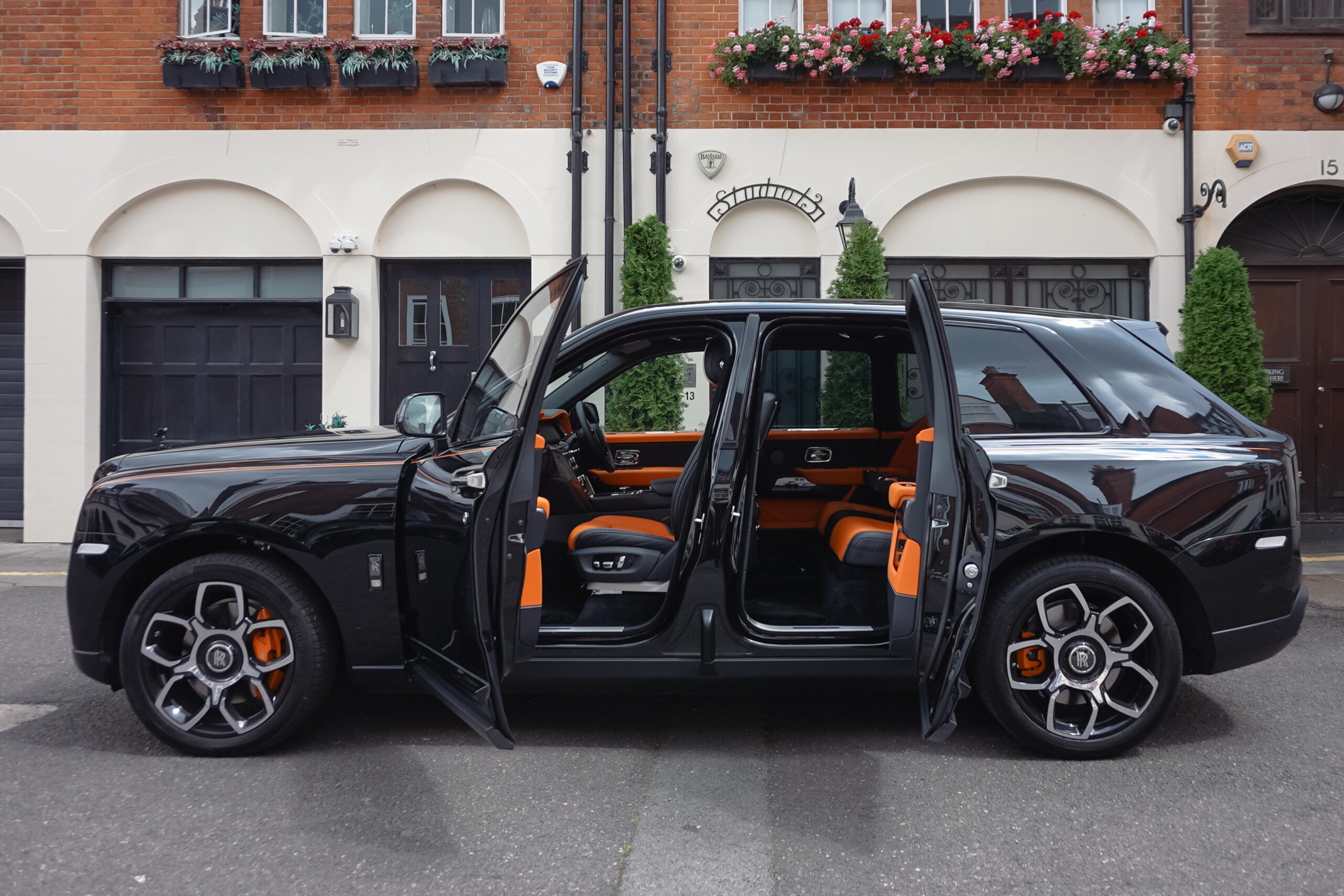 Rolls Royce Cullinan Hire London